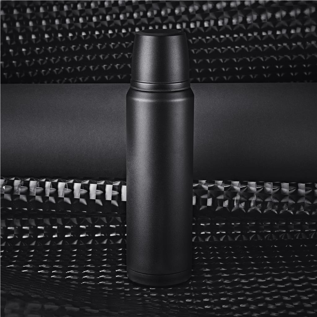 av 19180 lifestyle no logo 1024x1024 av 19180 lifestyle no logo 1024x1024